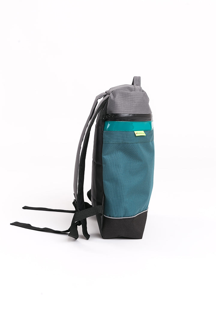 Mochila Midi Petroleo 10L