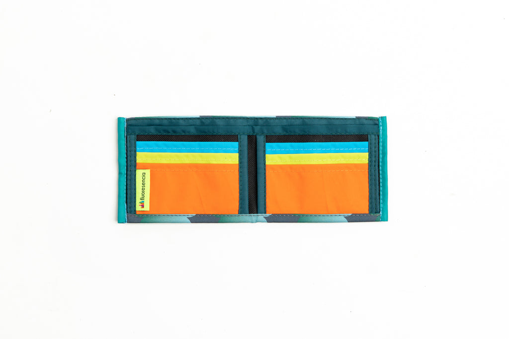 Billetera Plana collab Galia Flor verde