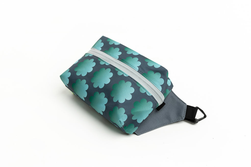 Banano Fannypack collab Galia Flor verde