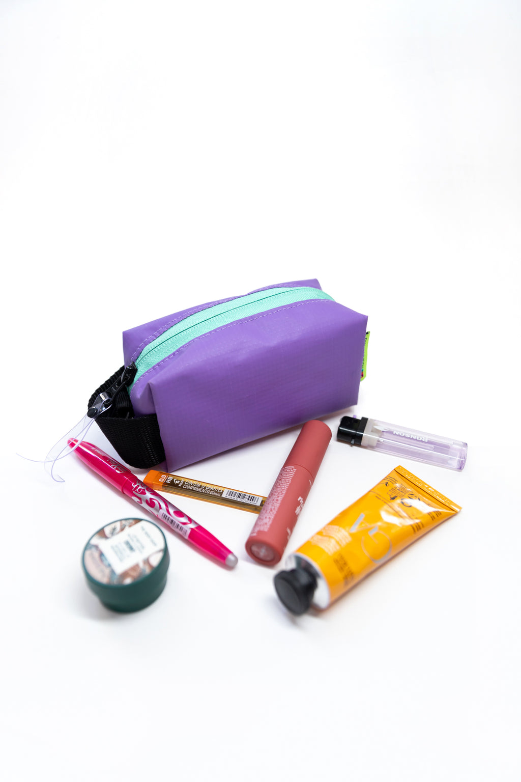 Case Small Lila con cuerda