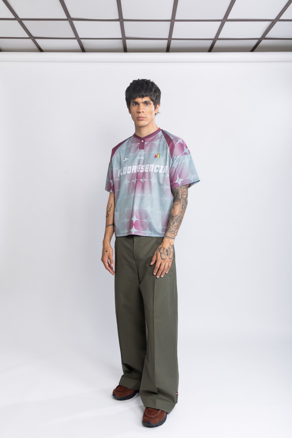 CAMISETA BOXY FIT jade-burdeo