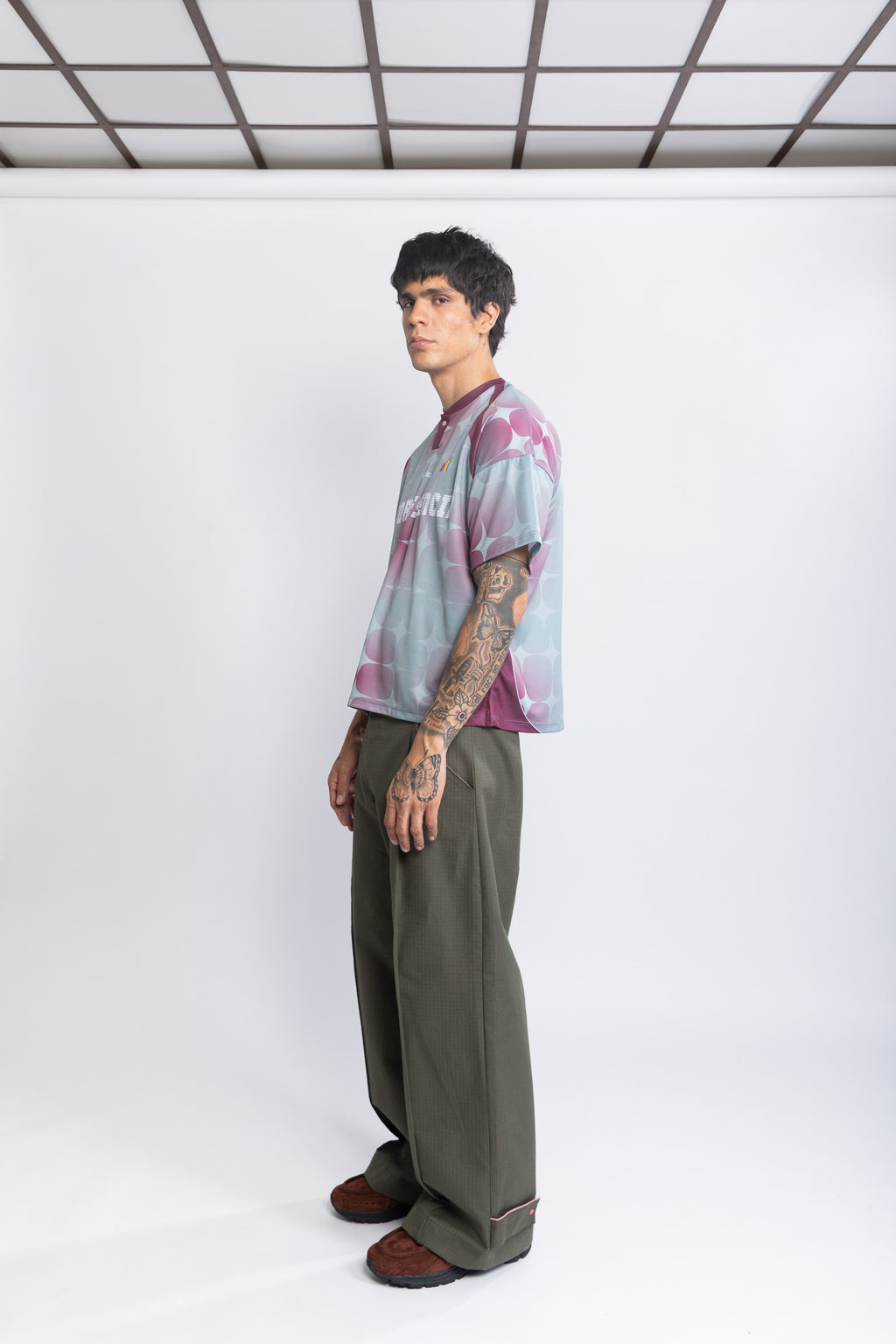 CAMISETA BOXY FIT jade-burdeo