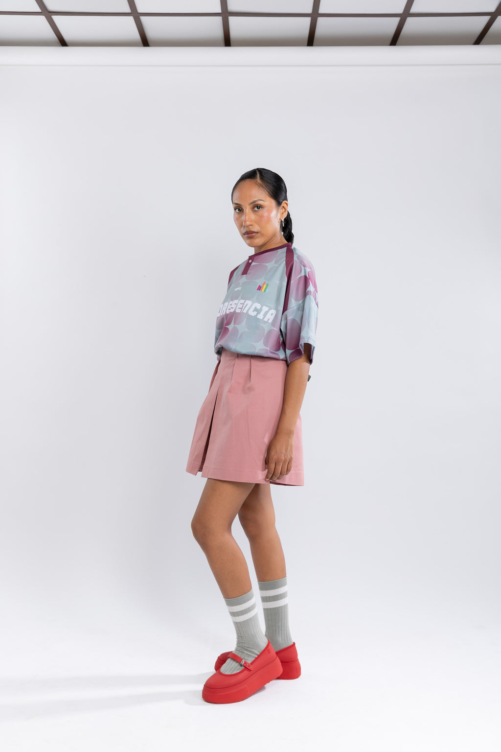 CAMISETA BOXY FIT jade-burdeo