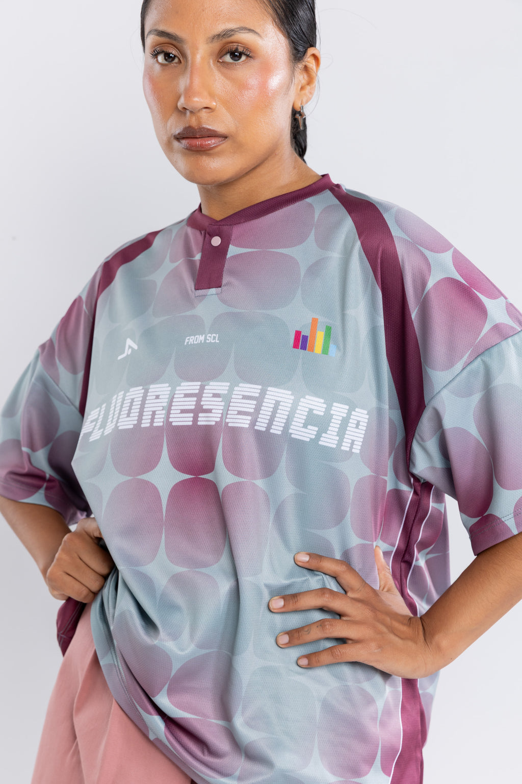 CAMISETA BOXY FIT jade-burdeo