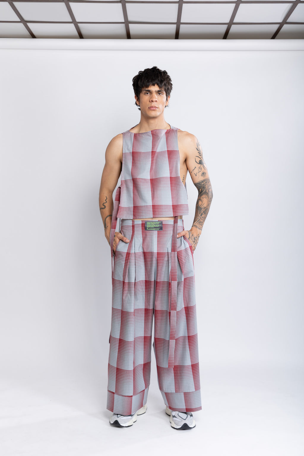 Pechera Tartan gris–rojo