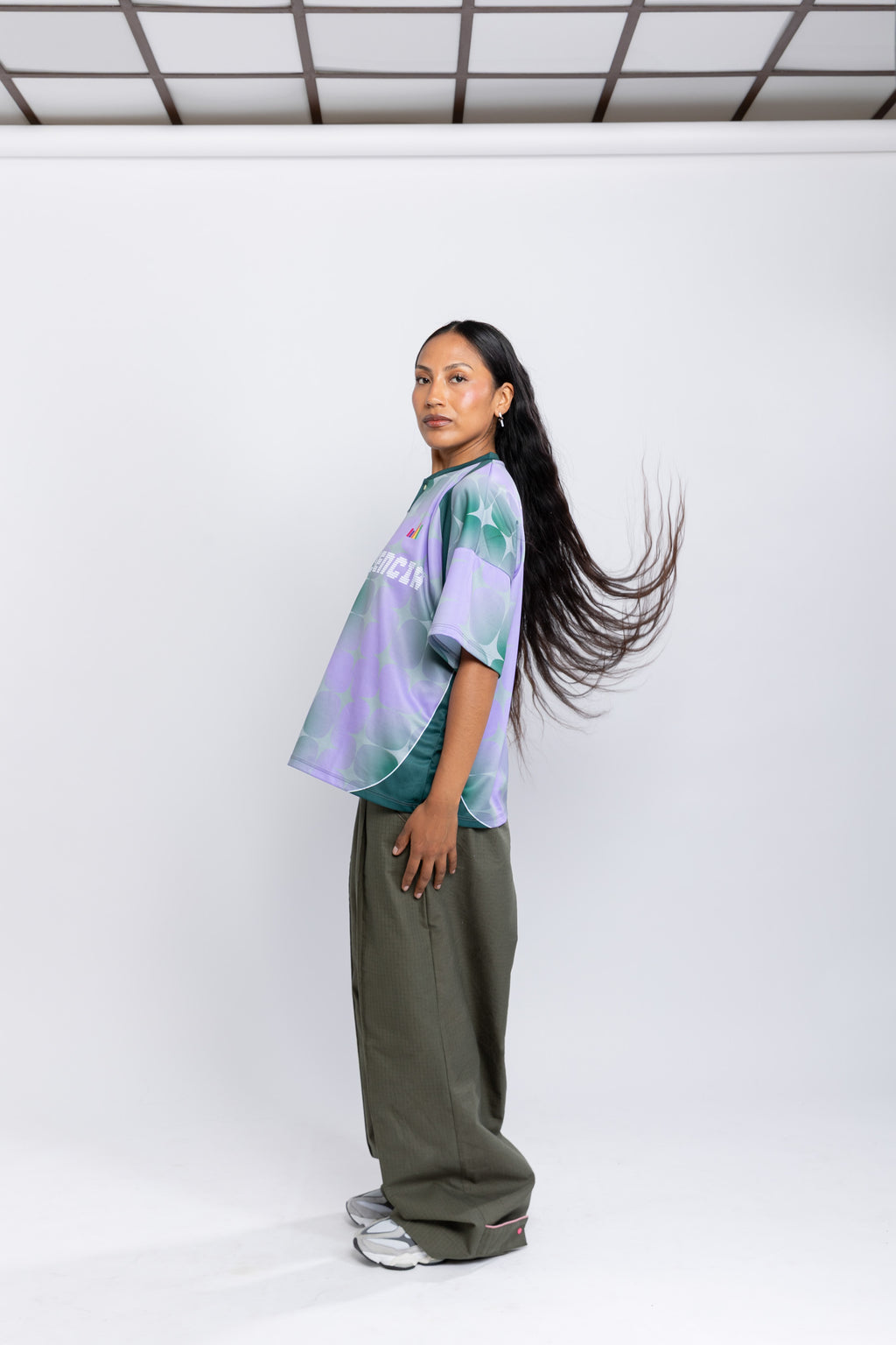 CAMISETA BOXY FIT lila-verde