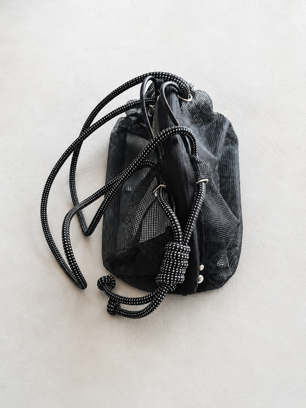 Cartera Le Sac Mesh black